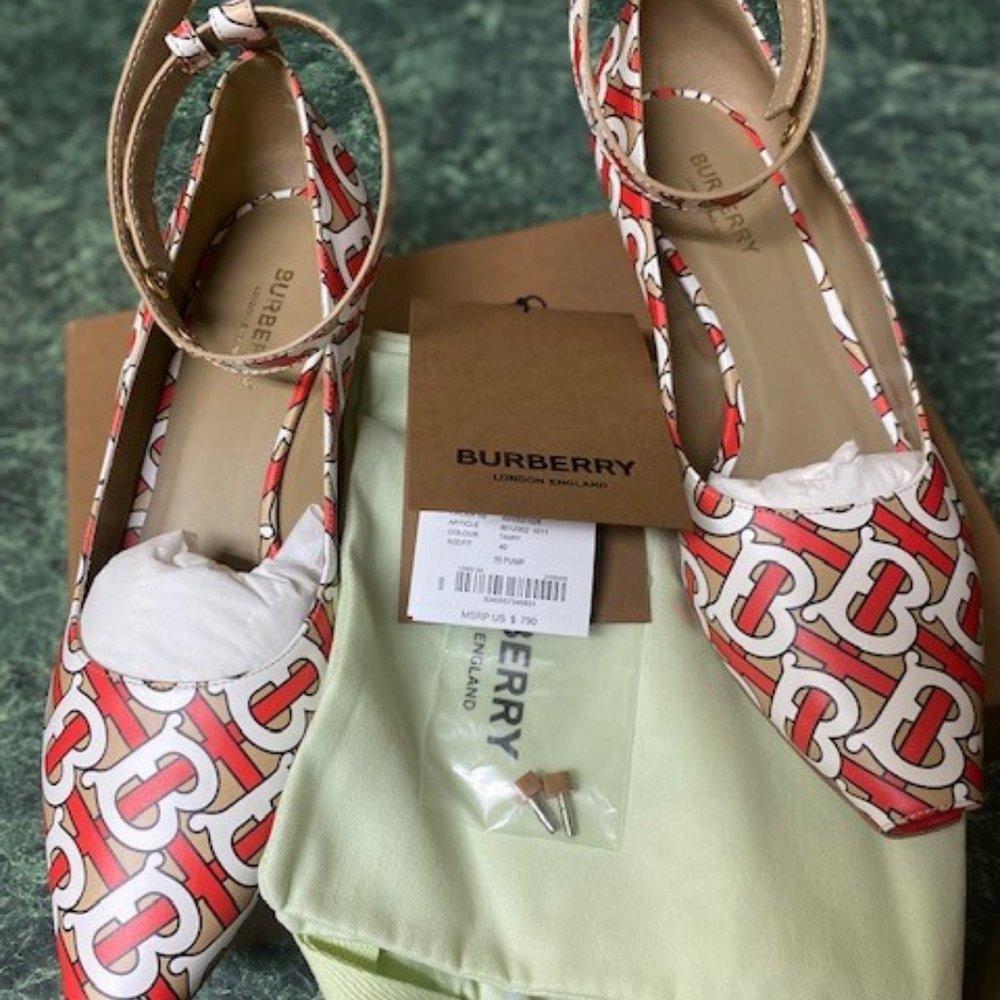 Burberry Peep Toe Heel